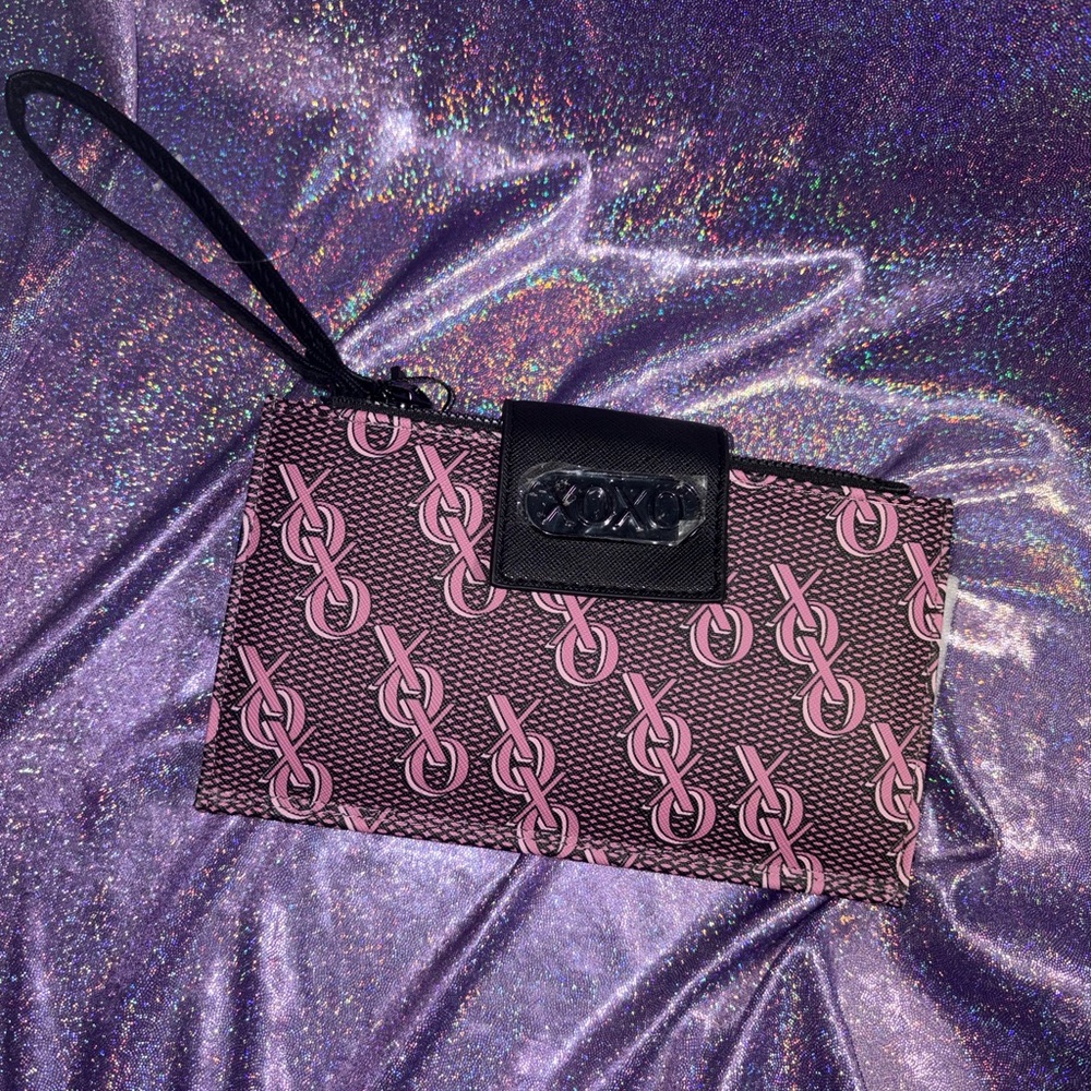 XOXO Card Holder Wristlet